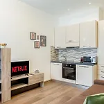 Family-friendly In Isola District Apartment *
