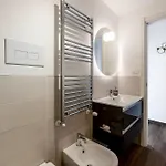 Apartment Family-friendly In Isola District Milan