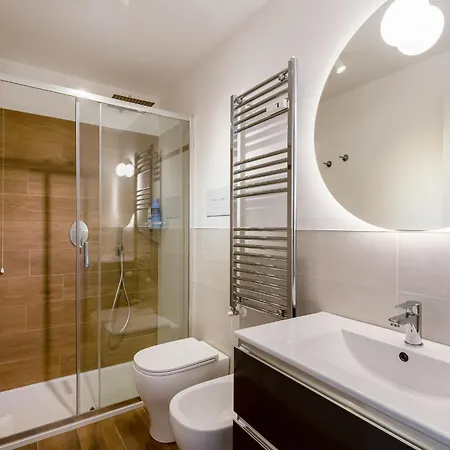 Family-friendly In Isola District Milano
