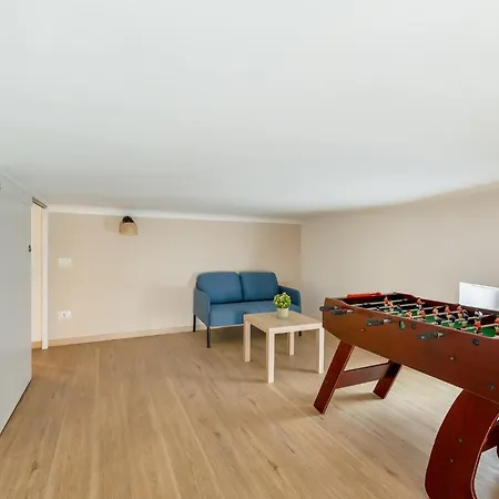 Family-friendly In Isola District *